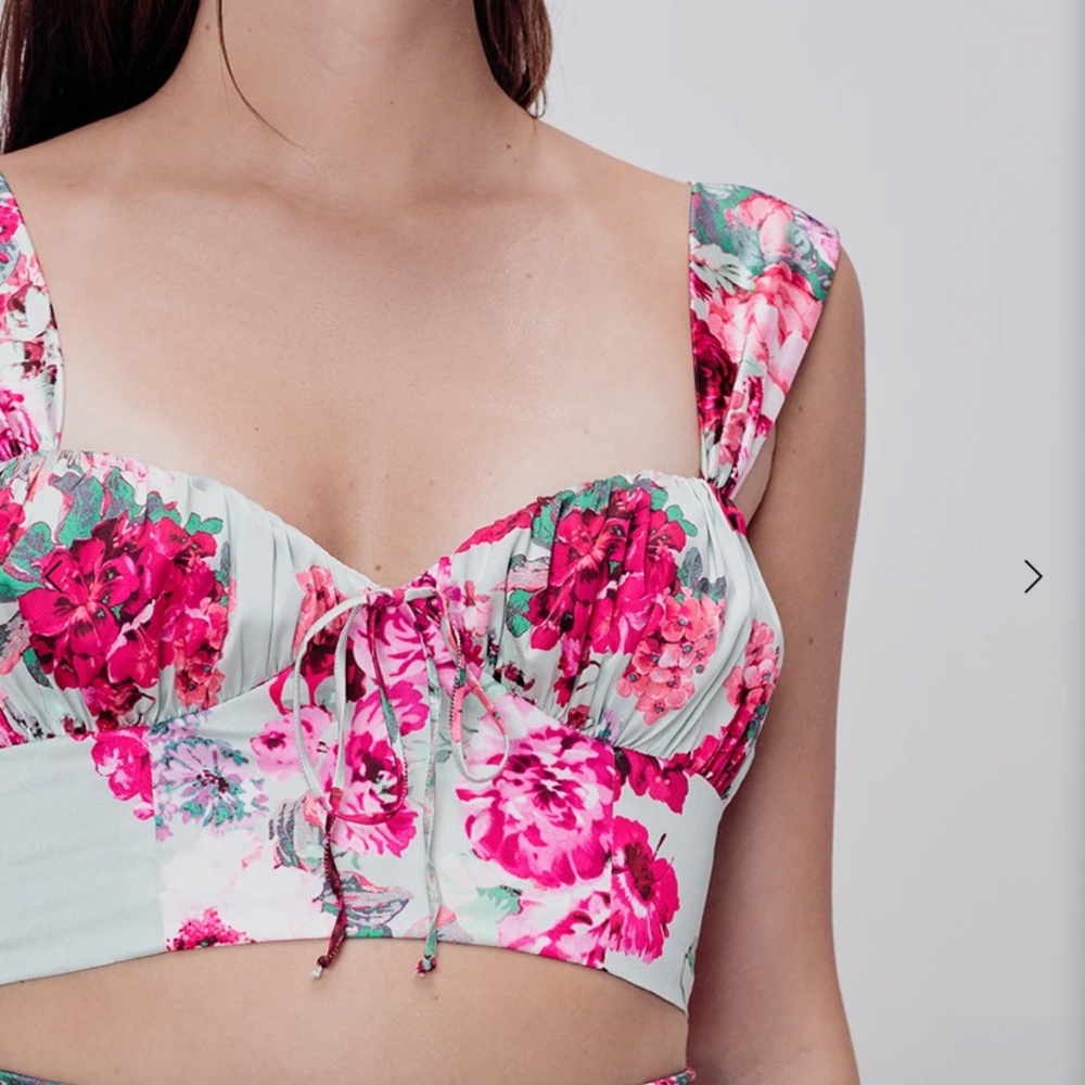 Crop top for love and lemons